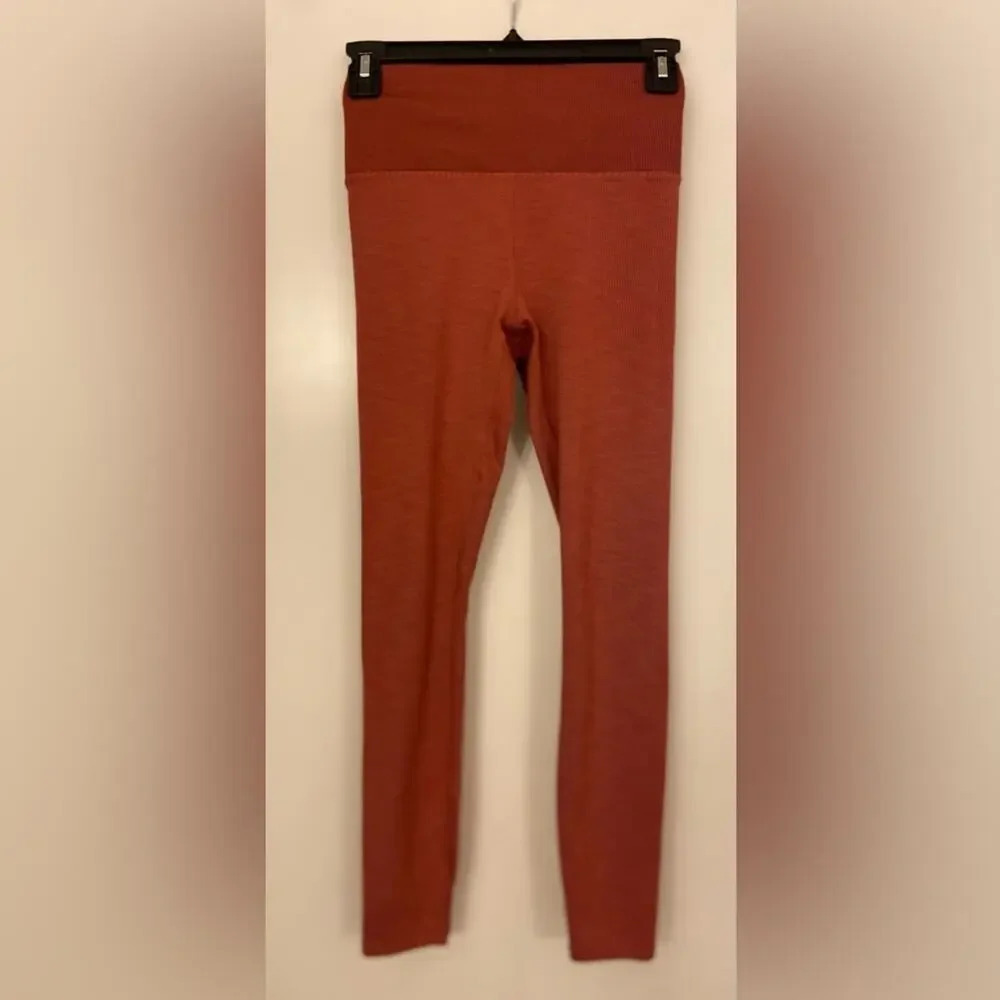 Vuori Ribbed Full Length Legging Brick Size XS